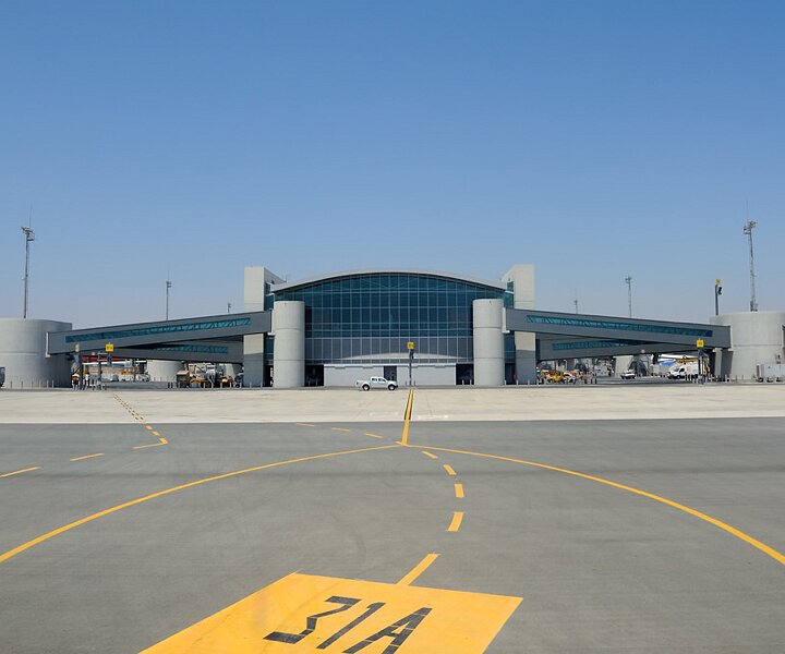 _DSC0016 At Larnaca airport.
