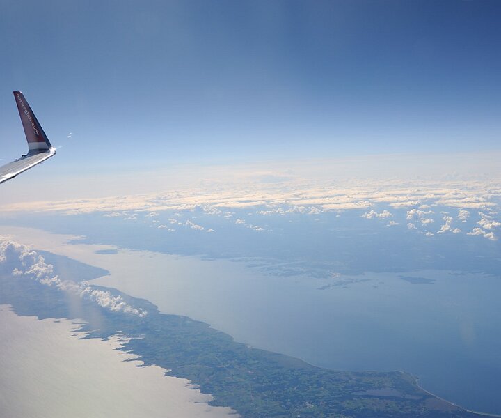 _DSC0043 Flying past Öland in Sweden.