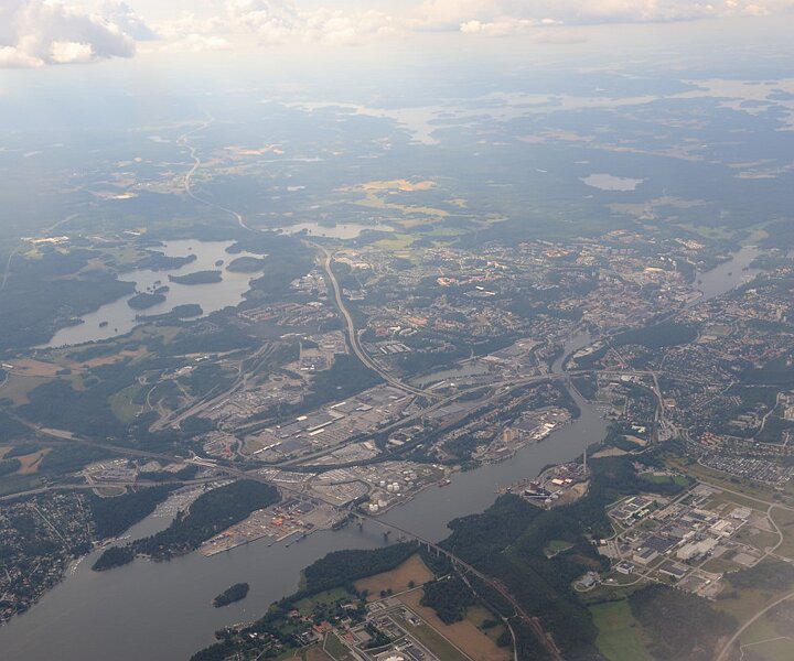 _DSC0049 Flying over Södertälje, south of Stockholm.