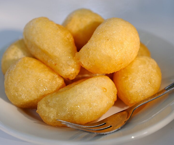 _DSC0038 Loukoumades, a traditional cypriot sweet.