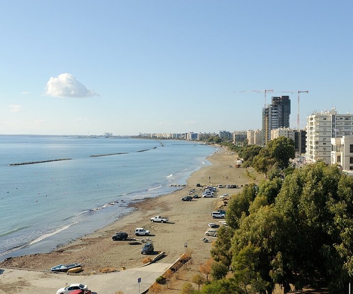 _DSC0048_1 View of the beach from Crowne Plaza.