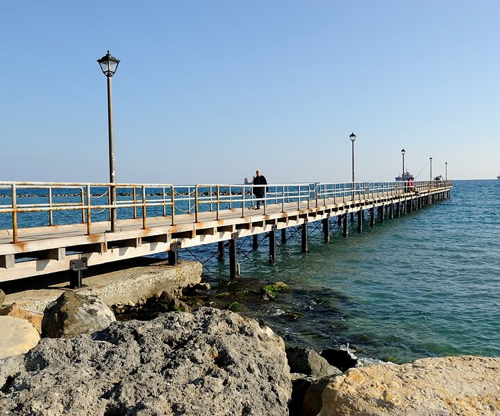 _DSC0034 The pier at Enaerios area in Limassol.