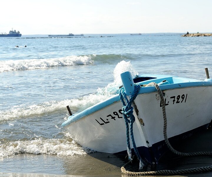 _DSC0061 A small boat on the beach in Limassol.
