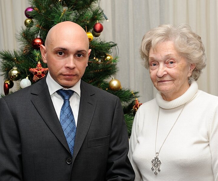 _DSC0008_2 Markos and Mum on New Year's Eve.