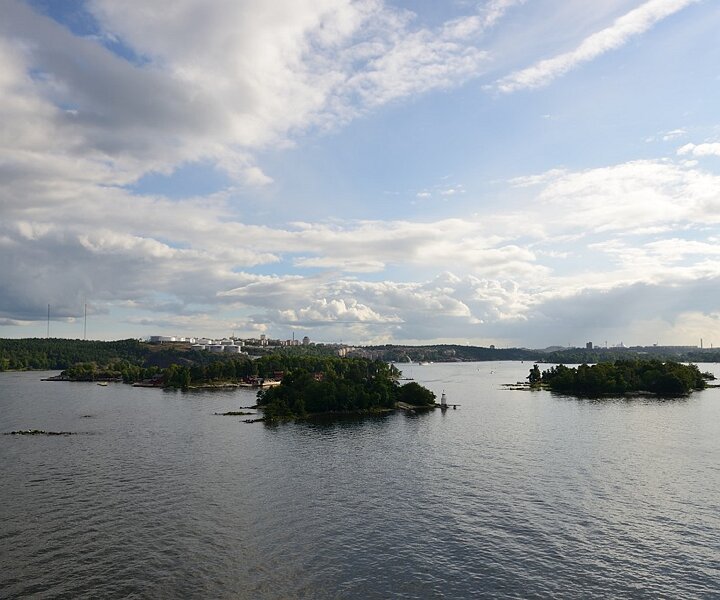 _DSC0011 View from Silja Symphony, leaving Stockholm.