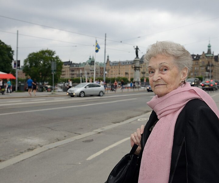 _DSC0036 Mum at Djurgården in Stockholm.