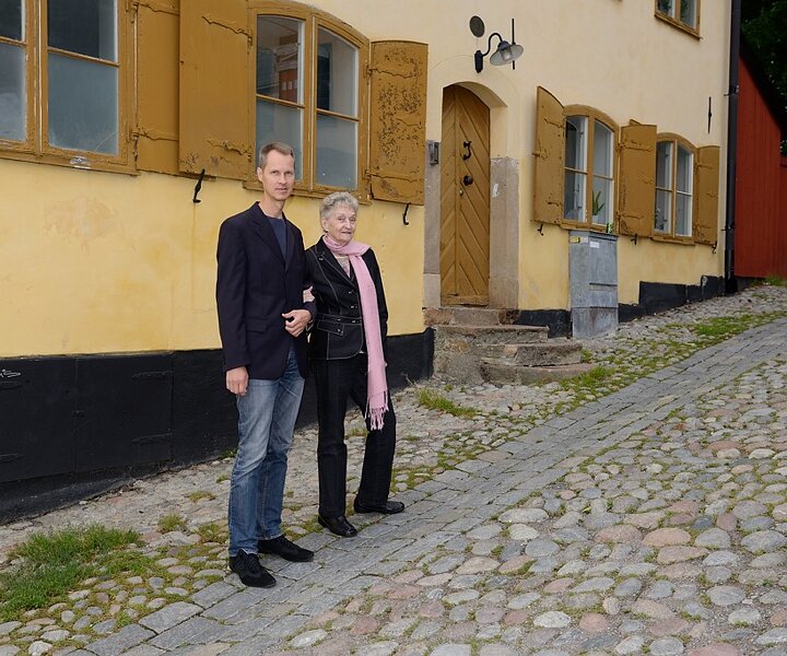 _DSC0041 Arto and Mum at Söder.