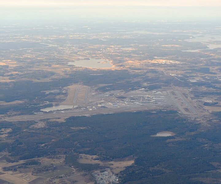 _DSC0004 View of Arlanda airport after takeoff.