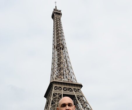 _DSC0040 Markos near the Eiffel tower.