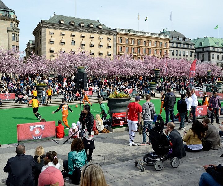 _DSC0001_1 At Kungsträdgården in April, spring is here.