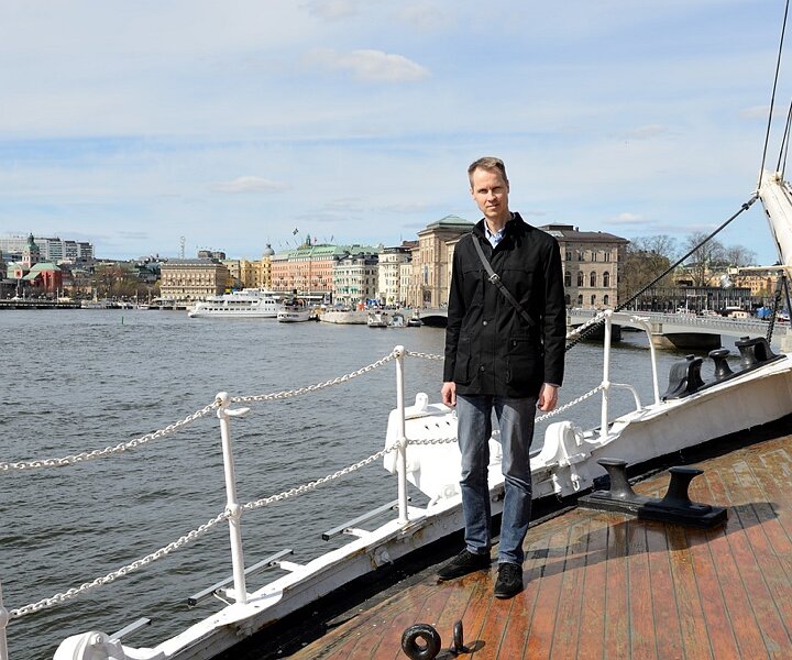 _DSC0010_1 Arto at Af Chapman. Stockholm city in the background.