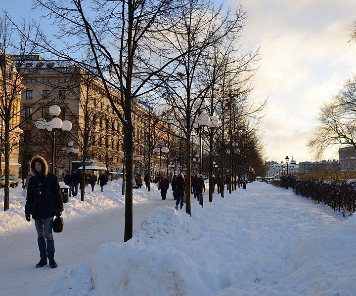 _DSC0010 In Kungsträdgården, Arto to the left.