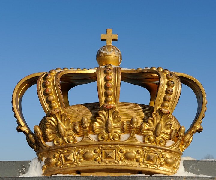 _DSC0039 A royal crown on Skeppsholmsbron.