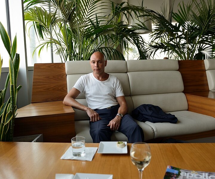 _DSC0004 Markos in the lounge at Larnaca airport.