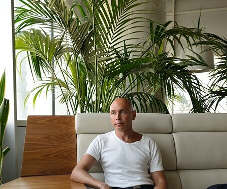 _DSC0012 Markos in the lounge at Larnaca airport.