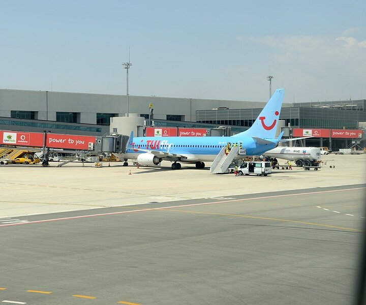 _DSC1482 At Larnaca airport.