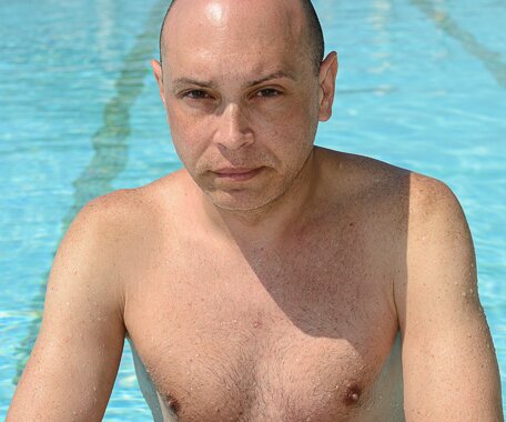 _DSC0026 Markos in the pool.