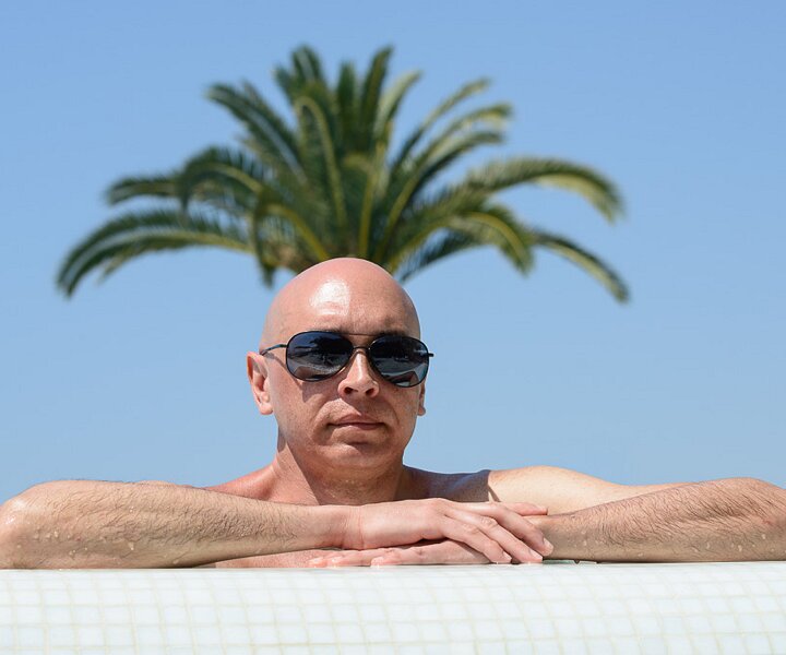 _DSC0017 Markos in the pool.