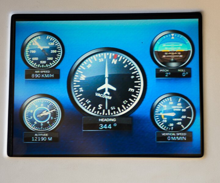 _DSC0021 Flight information on the display.