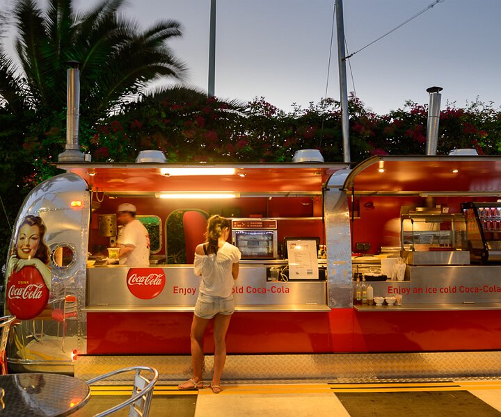 _DSC0034 The Airstream caravan serving burgers, sandwiches and other snacks at Start Park.