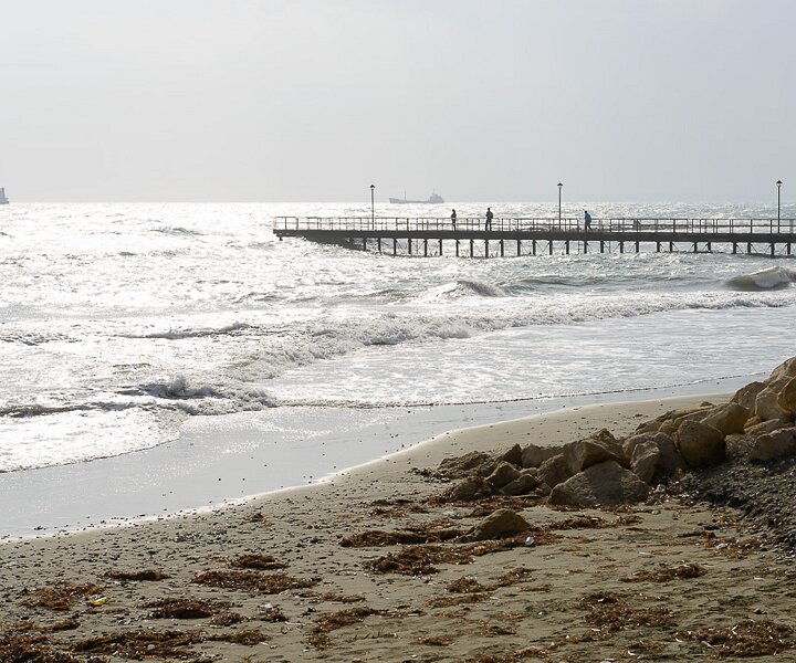 _DSC0010 By the sea in winter.