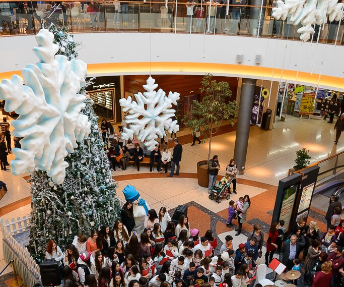 _DSC0031 Christmas choir at the mall in Nicosia.