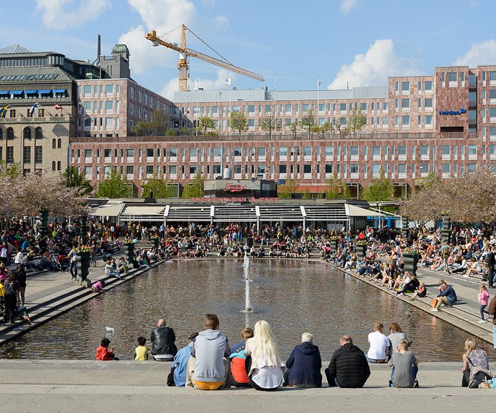 _DSC0027 Enjoying spring in Kungsträdgården.