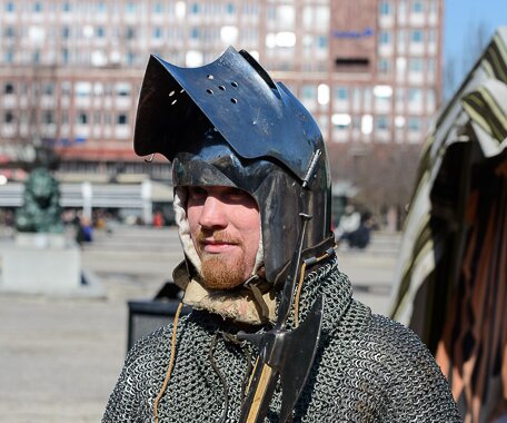_DSC0014 Medieval outfit at Kungstr�dg�rden.