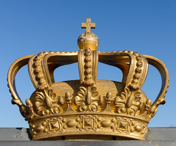 _DSC0045 A crown on the bridge to Skeppsholmen.