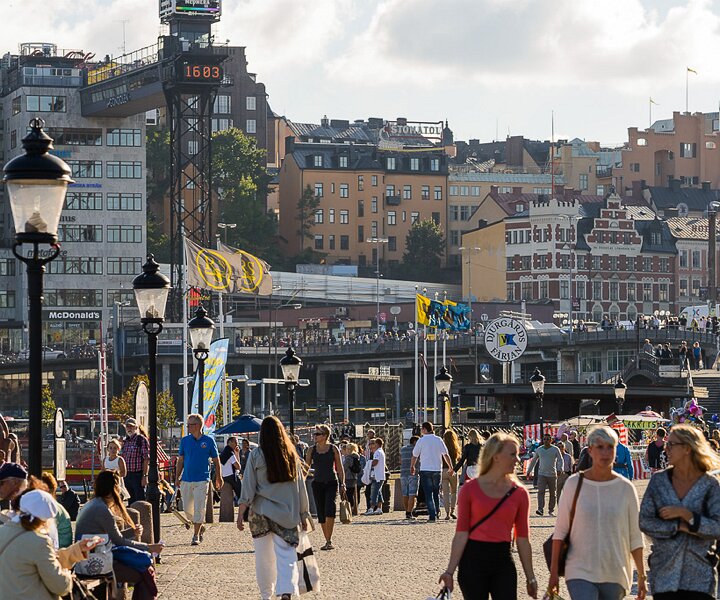 _DSC0068 View of Slussen from Skeppsbron.