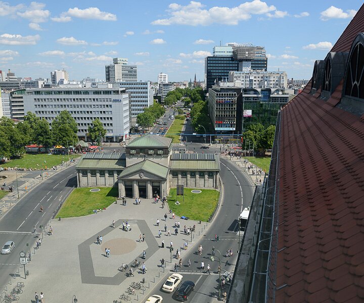 _DSC0035 View of Wittenbergplatz from the Wintergarten at KaDeWe.