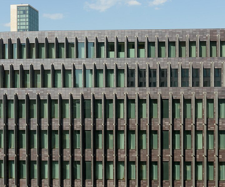 _DSC0121 View of the facade of the Swissôtel building.