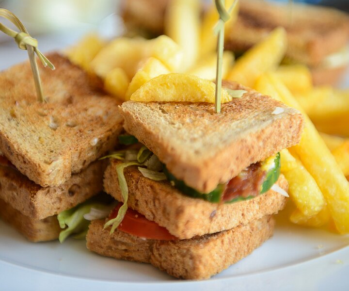 _DSC0130 Club sandwich at the hotel.