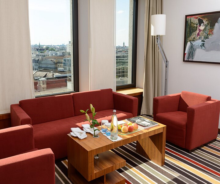 _DSC0056 In the suite 1101 at the Sofitel Berlin Kurfürstendamm hotel.