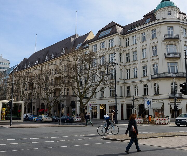 _DSC0027 At Kurfürstendamm.
