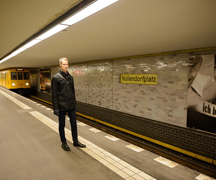 _DSC0008 Arto at the subway station at Nollendorfplatz.
