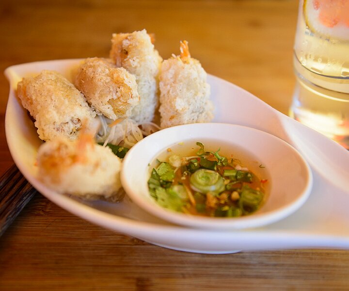 _DSC0045 Spring rolls at Monsieur Vuong.