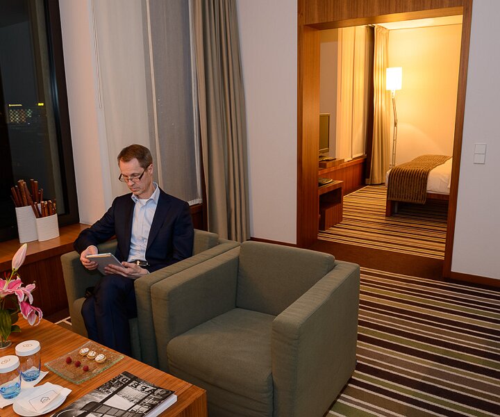 _DSC0168 The hotel room at Sofitel Berlin Kurfürstendamm.