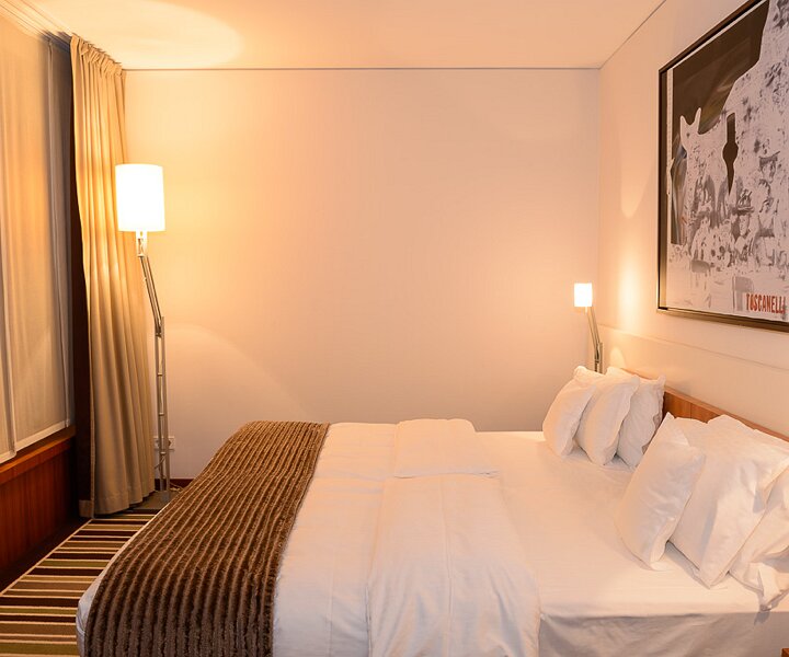 _DSC0177 The bedroom in the hotel room at Sofitel Berlin Kurfürstendamm.
