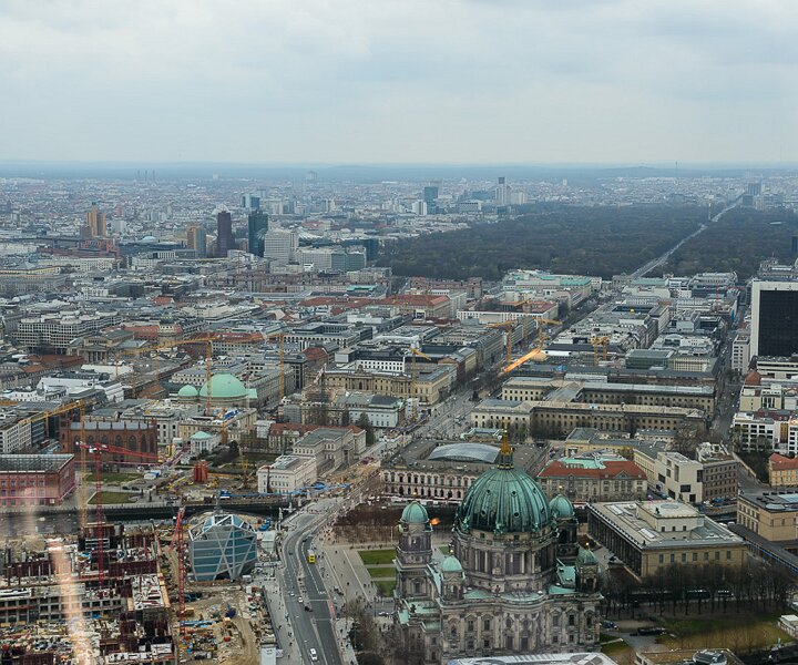 _DSC0052 View from the rotating restaurant Sphere in the TV-tower at Alexanderplatz. At a hight of 207 meters. The Tiergarten park to the right.