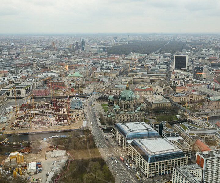 _DSC0058 View from the rotating restaurant Sphere in the TV-tower at Alexanderplatz. At a hight of 207 meters.