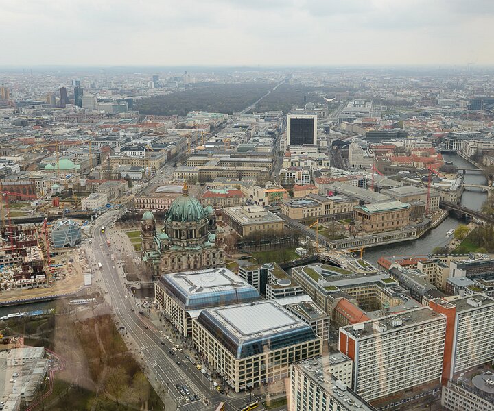 _DSC0063 View from the rotating restaurant Sphere in the TV-tower at Alexanderplatz. At a hight of 207 meters.