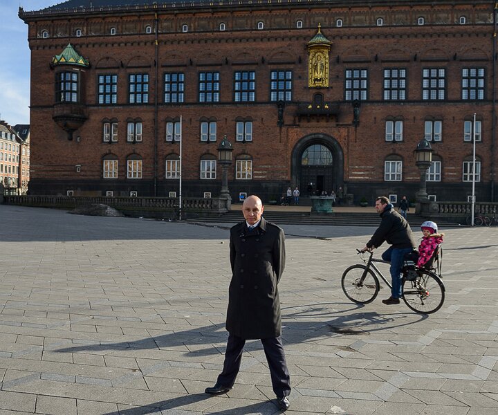 _DSC0026 Markos at Rådhuspladsen (City Hall Square).