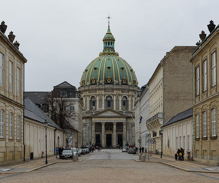 _DSC0046 Frederik's church near Amalienborg.