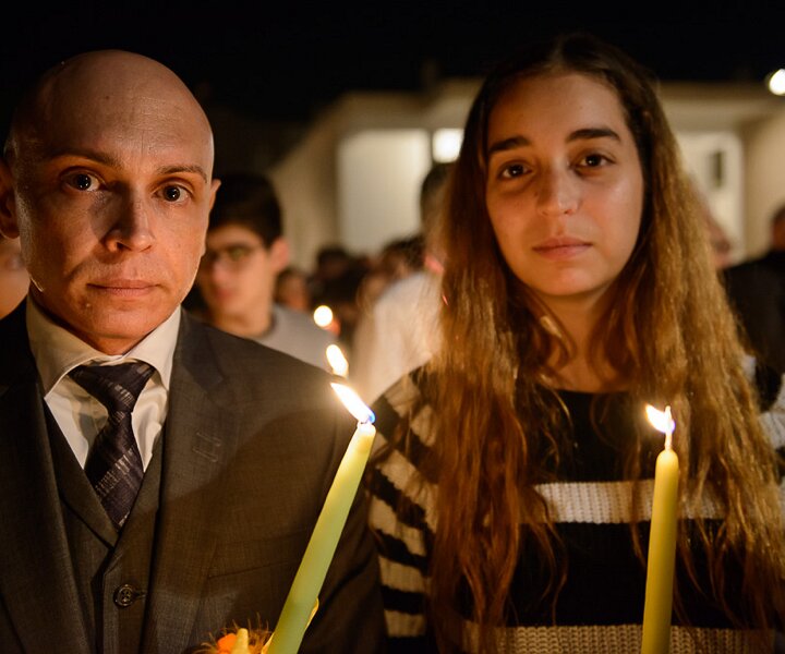 _DSC0061 Markos and Ingrid at church in Limassol at the night of Holy Saturday.