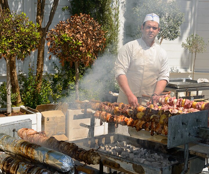 _DSC0017 Making the traditional Easter souvla at Alasia hotel.