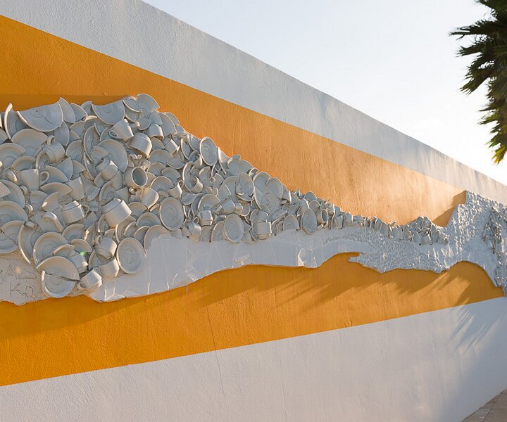 _DSC0085 Art by the pool at Capo Bay Hotel .