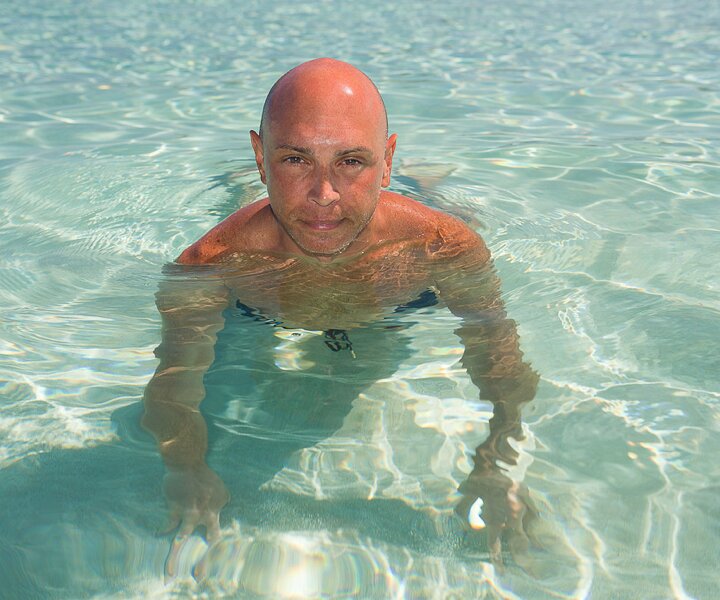 _DSC0036-2 Markos in the sea at Fig Tree Bay.
