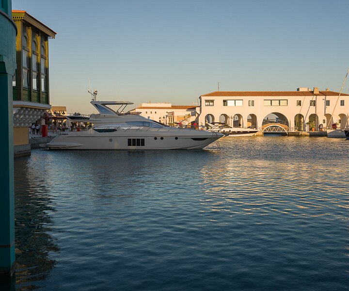 _DSC0034 At Limassol Marina.