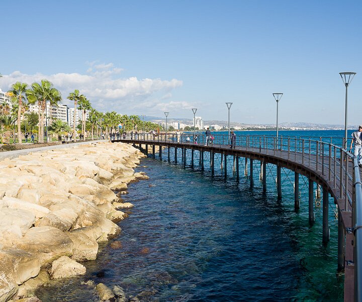 _DSC0058 At the seaside promenade in Limassol.